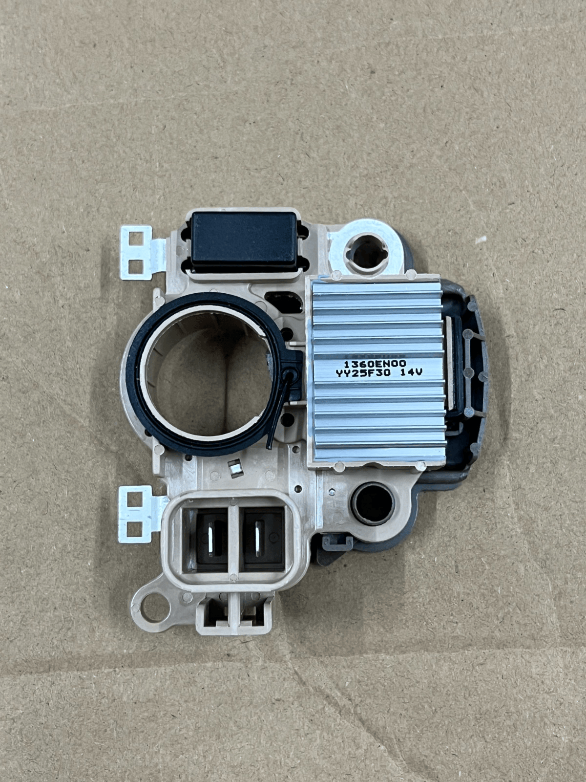 Regulator Nissan Upright